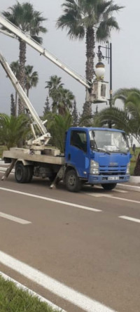 location-de-vehicules-camion-nacelle-tizi-ouzou-algerie