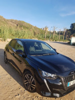 voitures-peugeot-208-2021-road-trip-ain-zaouia-tizi-ouzou-algerie