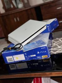 يد-التحكم-و-جهاز-المحاكاة-play-4-تيزي-وزو-الجزائر