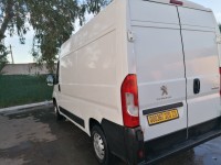 السيارات-النفعية-peugeot-boxer-2020-combi-عنابة-الجزائر