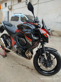 motos-et-scooters-kawazaki-z800-2015-blida-algerie