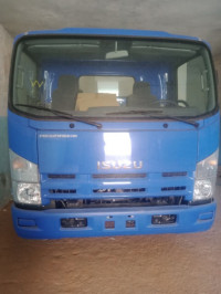 camion-isuzu-2024-kef-el-ahmar-bayadh-algerie