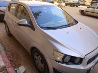 سيارات-chevrolet-sonic-hatchback-2014-ls-جديوية-غليزان-الجزائر