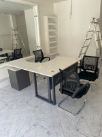 bureaux-caissons-bureau-16mx16m-1-chaise-a-roulette-et-deux-chaises-fixes-ain-benian-alger-algerie