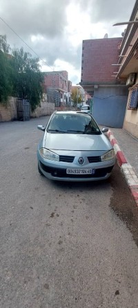 سيارات-renault-megane-2-coupe-2004-خنشلة-الجزائر