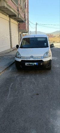 voitures-citroen-berlingo-2014-bouhmama-khenchela-algerie