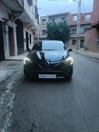 voitures-renault-clio-5-2023-rs-line-mascara-algerie