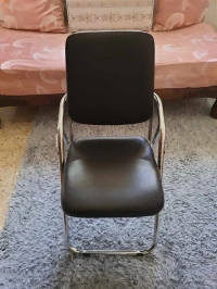 A Vendre une chaise d'ordinateur