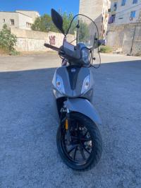 motos-scooters-sym-st-2024-bab-el-oued-alger-algerie