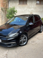 moyenne-berline-volkswagen-golf-7-2018-carat-tlemcen-algerie