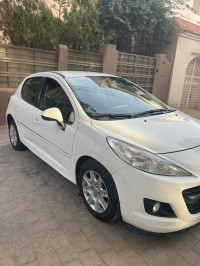 voitures-peugeot-207-2012-tlemcen-algerie