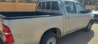 voitures-toyota-hilux-2014-legend-dc-4x2-hassi-rmel-laghouat-algerie