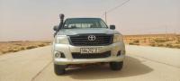 voitures-toyota-hilux-2013-hassi-rmel-laghouat-algerie