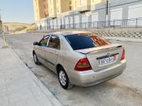 سيارات-toyota-corolla-verso-2004-سغوان-المدية-الجزائر