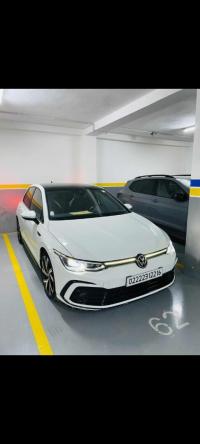 سيارات-volkswagen-golf-8-2022-r-line-قالمة-الجزائر