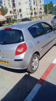 voitures-renault-clio-3-2007-les-eucalyptus-alger-algerie