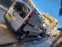 السيارات-النفعية-renault-kangoo-2012-سعيدة-الجزائر