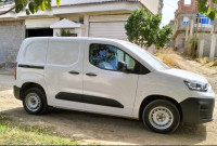 voitures-fiat-doblo-2024-italy-skikda-algerie