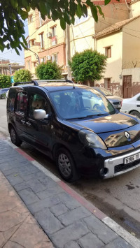 voitures-renault-kangoo-2011-privilege-plus-reghaia-alger-algerie