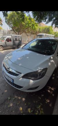 سيارات-opel-astra-2013-الشلف-الجزائر