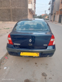 voitures-renault-clio-classique-2004-oran-algerie