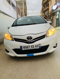 voitures-toyota-yaris-2013-ferdjioua-mila-algerie