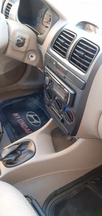 سيارات-hyundai-accent-2012-gls-وهران-الجزائر
