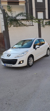 voitures-peugeot-207-2012-el-kseur-bejaia-algerie