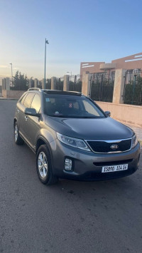 voitures-kia-sorento-2014-crdi-44-sougueur-tiaret-algerie