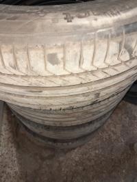 إطارات-وعجلات-2554519-v-بئر-خادم-الجزائر