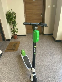 Trottinette électrique lime s