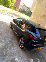 voitures-renault-clio-4-2015-gt-line-medea-algerie