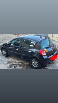 سيارات-renault-clio-3-2010-مستغانم-الجزائر