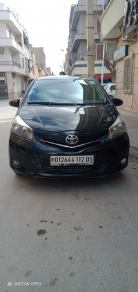 voitures-toyota-yaris-2012-batna-algerie