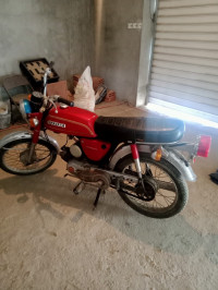 motos-et-scooters-suzuki-1989-azazga-tizi-ouzou-algerie