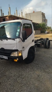 Hino 611 300 2014