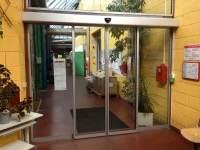 réparation porte automatique vitrée / vitrine électrique / porte coulissante