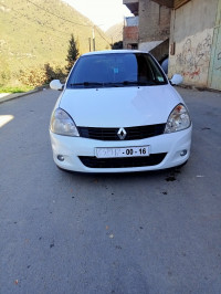 voitures-renault-clio-campus-2012-bye-el-hamdania-medea-algerie