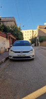 voitures-volkswagen-golf-7-2018-la-carat-plus-medea-algerie