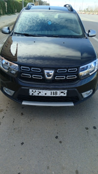 voitures-dacia-sandero-2018-stepway-restylee-chaabet-el-ham-ain-temouchent-algerie