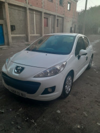 voitures-peugeot-207-2012-bouira-algerie