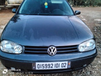 voitures-volkswagen-golf-4-2001-match-chlef-algerie