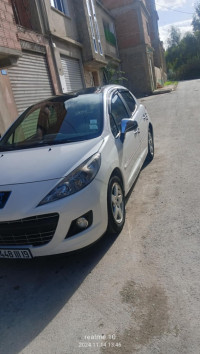 voitures-peugeot-207-2011-allure-amoucha-setif-algerie