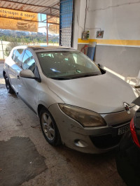 voitures-renault-megane-3-2009-expression-dar-el-beida-alger-algerie