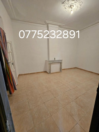 appartement-location-f4-alger-centre-algerie