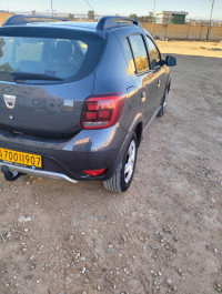 voitures-dacia-sandero-2019-stepway-biskra-algerie