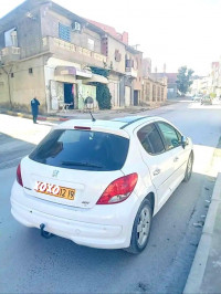 voitures-peugeot-207-2012-sportium-setif-algerie