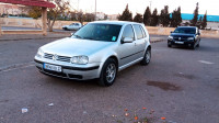 voitures-volkswagen-golf-4-2001-mostaganem-algerie