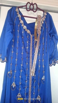 caftan bleu