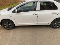 berline-toyota-yaris-sedan-2013-blida-algerie